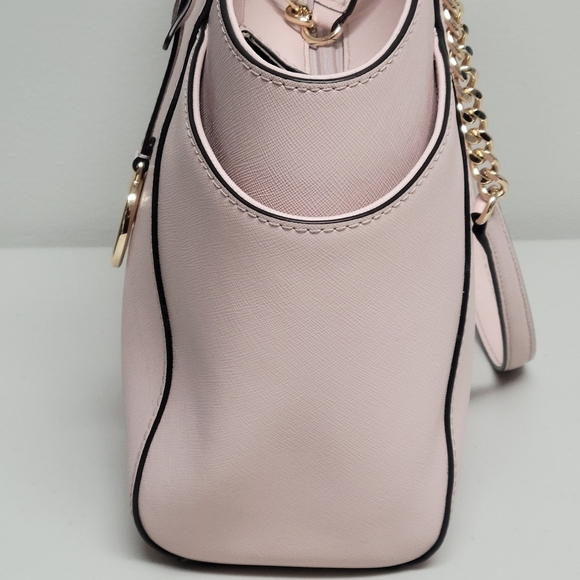 Michael Kors Jet Set Saffiano Leather Chain Shoulder  Bag. - Picture 4 of 13